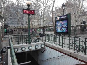 Metro place Monge