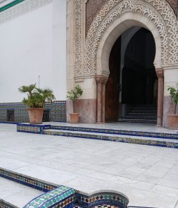 Where to Pray in Paris ?